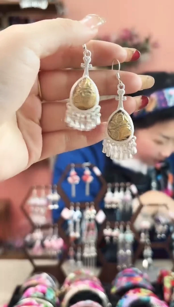 艺枝独绣手工饰品9