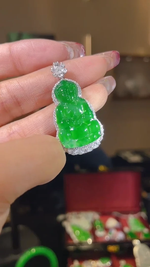 【闪购商品】翡翠吊坠(不含链)18K金镶嵌天然翡翠A货