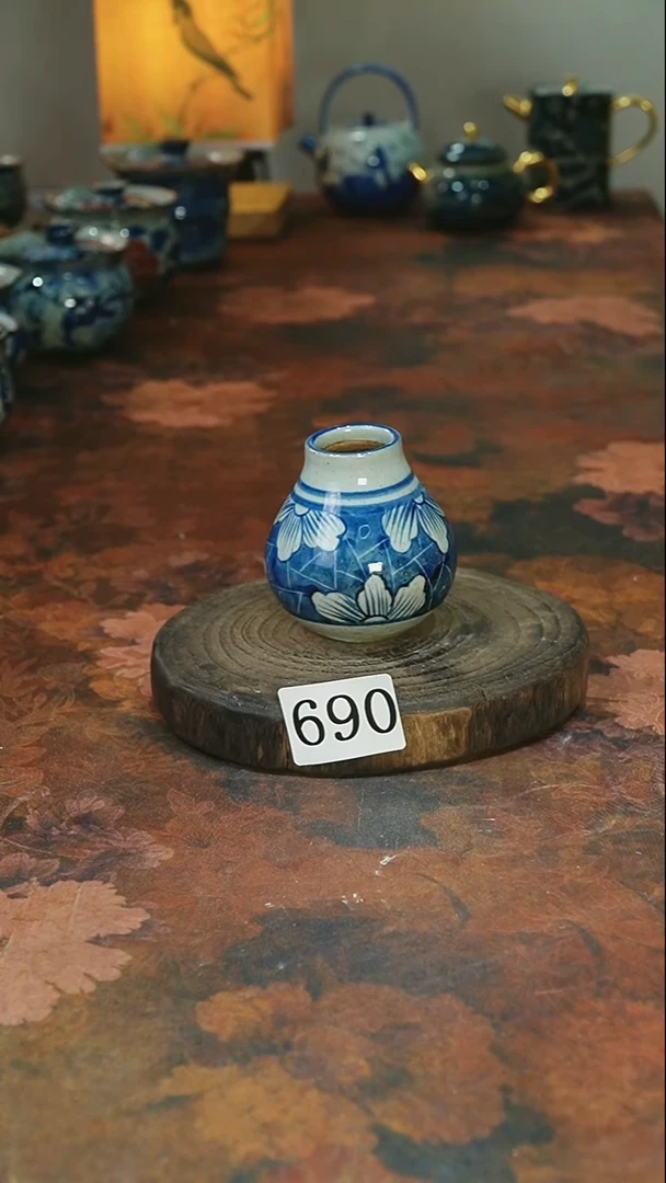 茶碗...........
