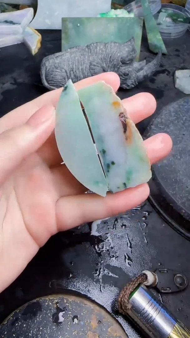 未镶嵌挂件翡翠毛*?天然翡翠026