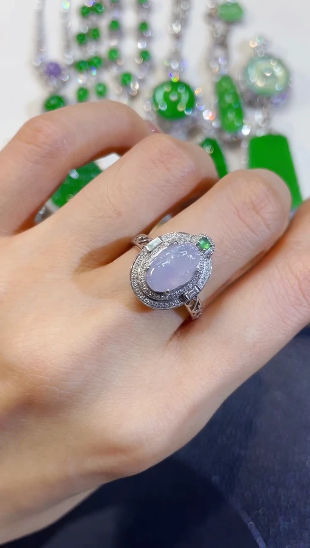 颈饰18K金镶嵌翡翠团购3