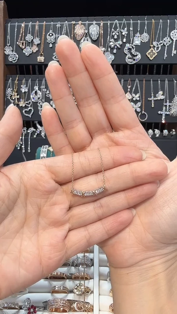 18K金镶嵌实验室培育钻石项链