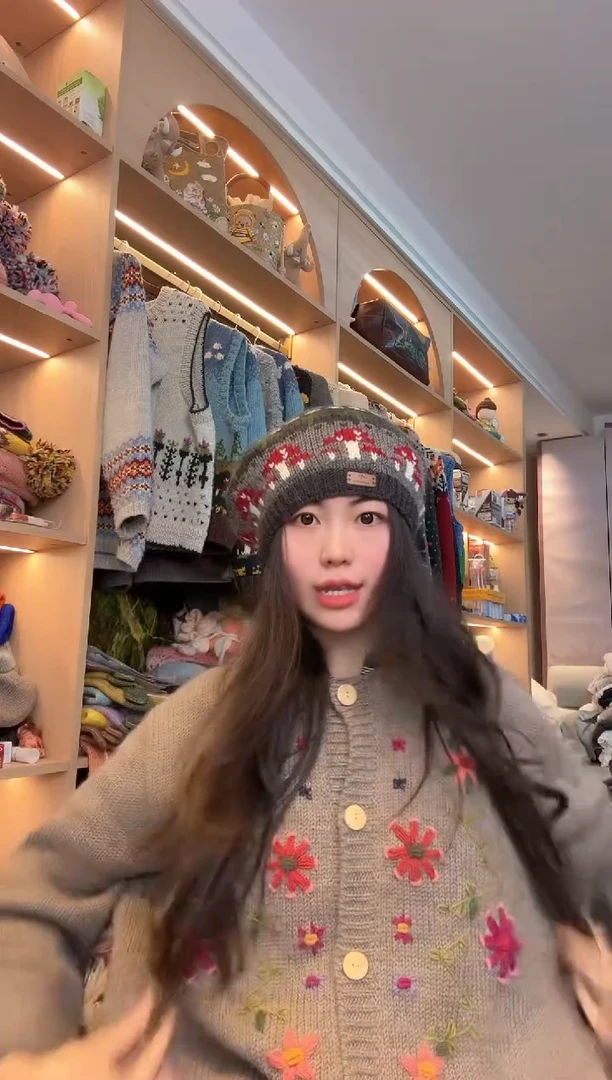 羊毛灰色蓓蕾帽