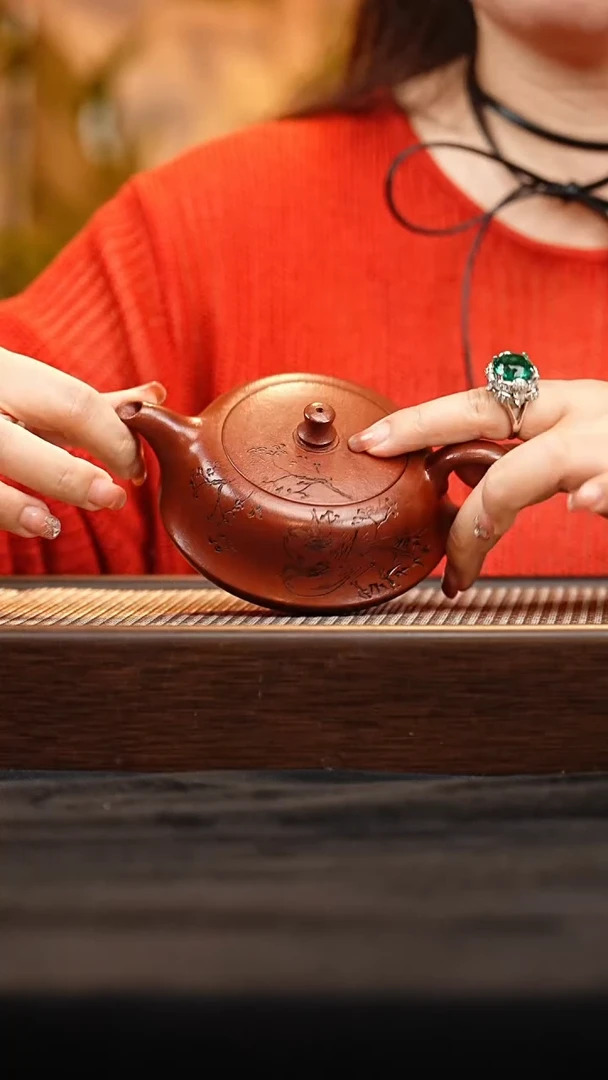 茶壶紫砂J0520030265曲壶 龙血砂