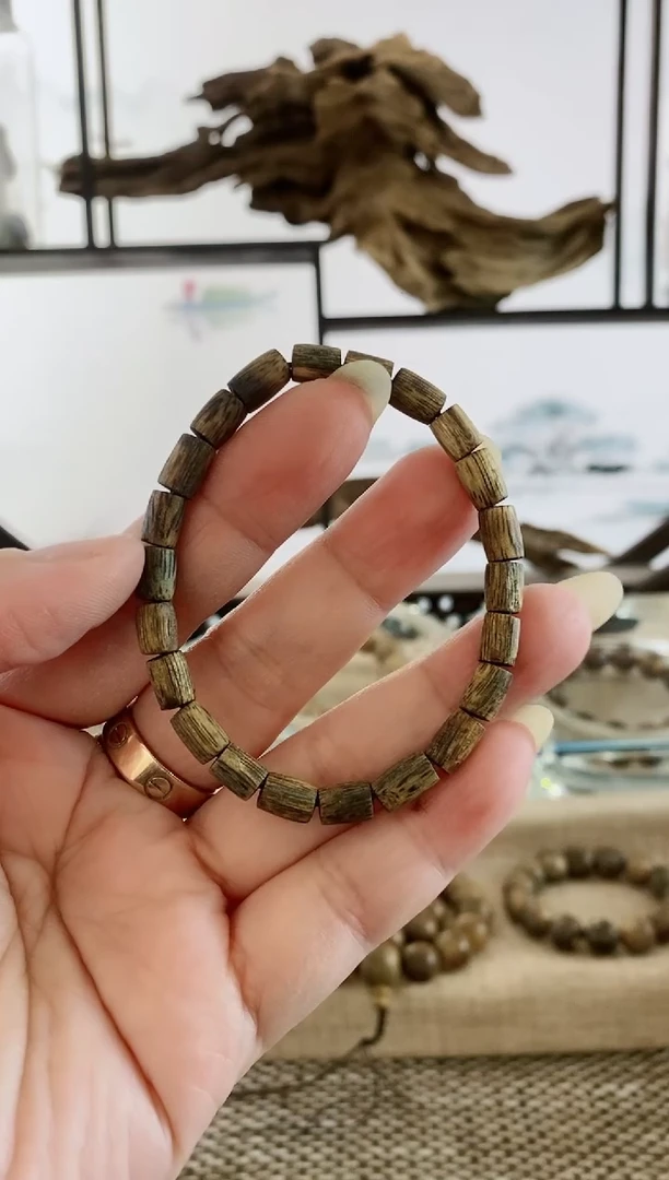 沉香手串海南棋楠老料随形单圈