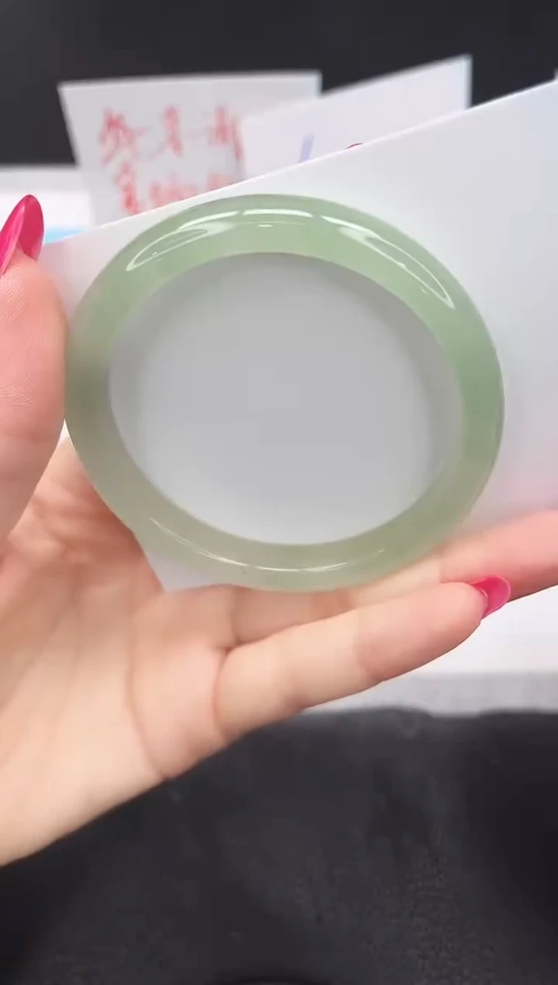 未镶嵌手镯石英质玉112-56.4