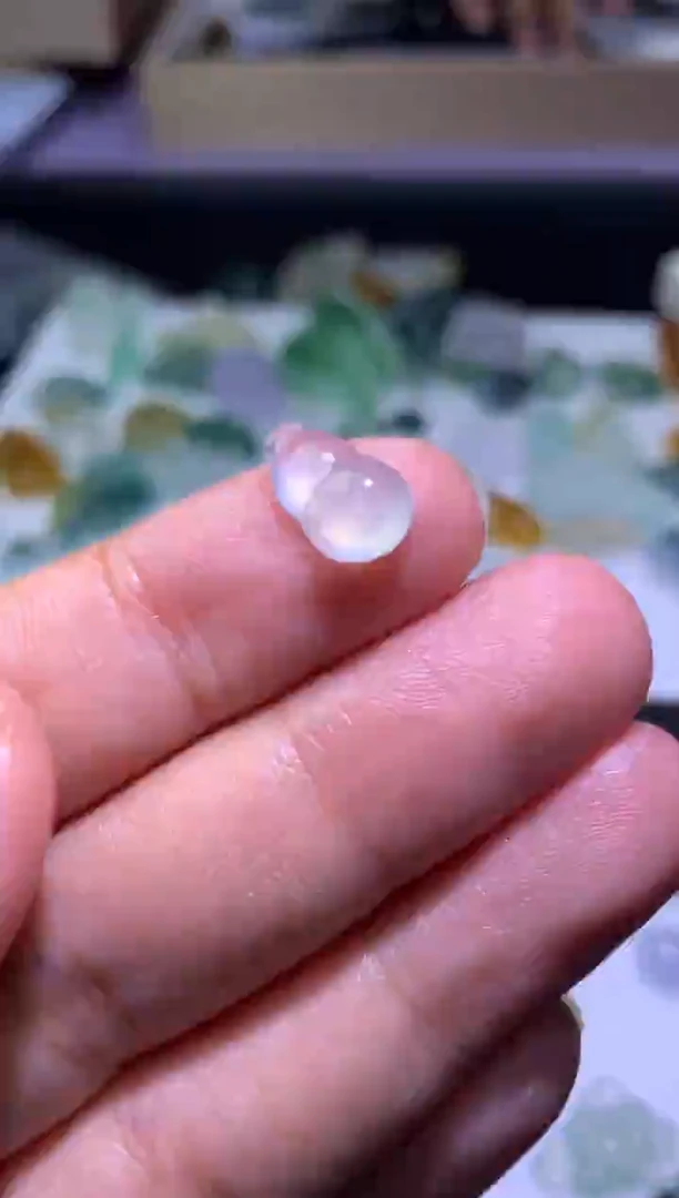 定制翡翠未镶嵌毛货