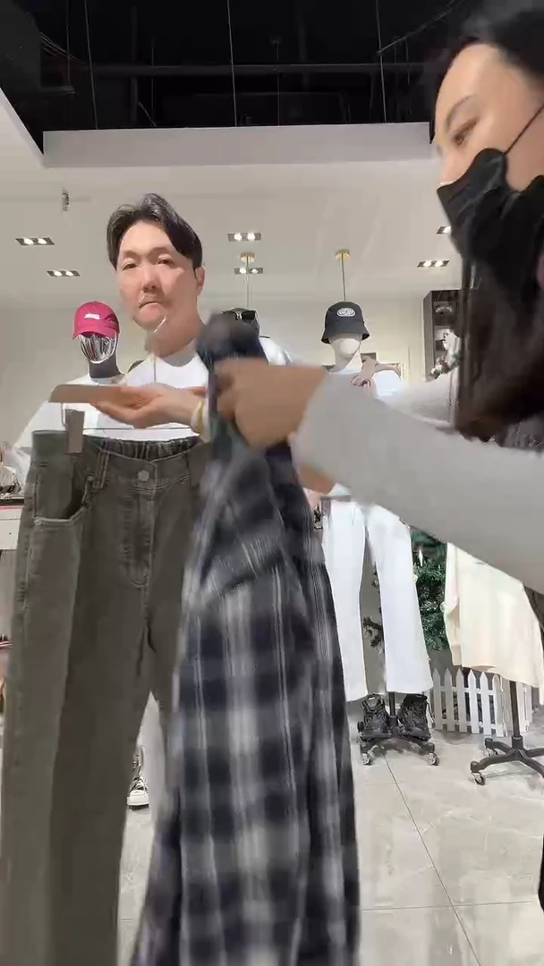 男士休闲四季款卫裤