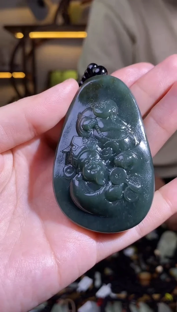 颈饰未镶嵌和田玉1