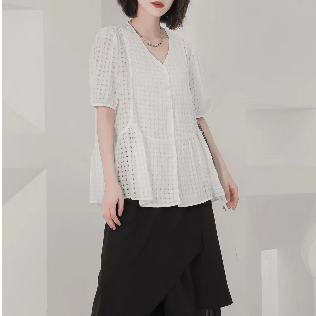 【希辰】法式洋气V领纽扣设计感镂空小众短袖T恤 1313