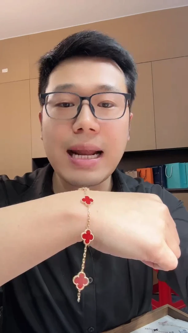 【闪购商品】玛瑙/玉髓手链18K金镶嵌红色k黄，五花手链GHJ