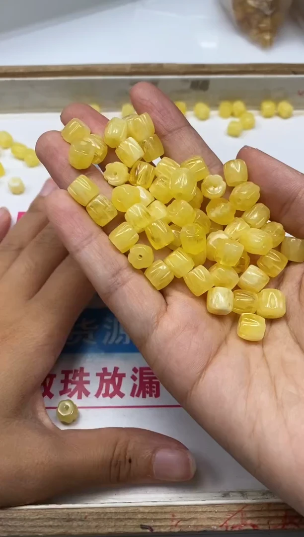 未镶嵌蜜蜡裸石M898 蜜蜡 百香籽 10个8元