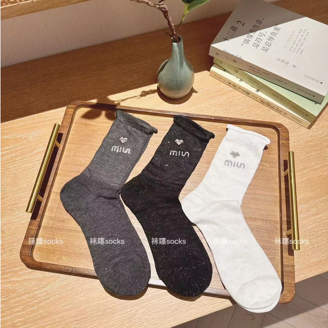 韩版春夏薄棉女袜纯色细闪微透卷边轻奢烫钻ins潮个性时尚中筒袜