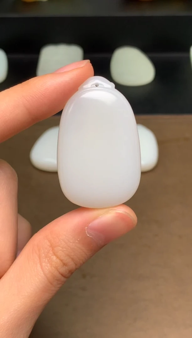 颈饰未镶嵌和田玉21