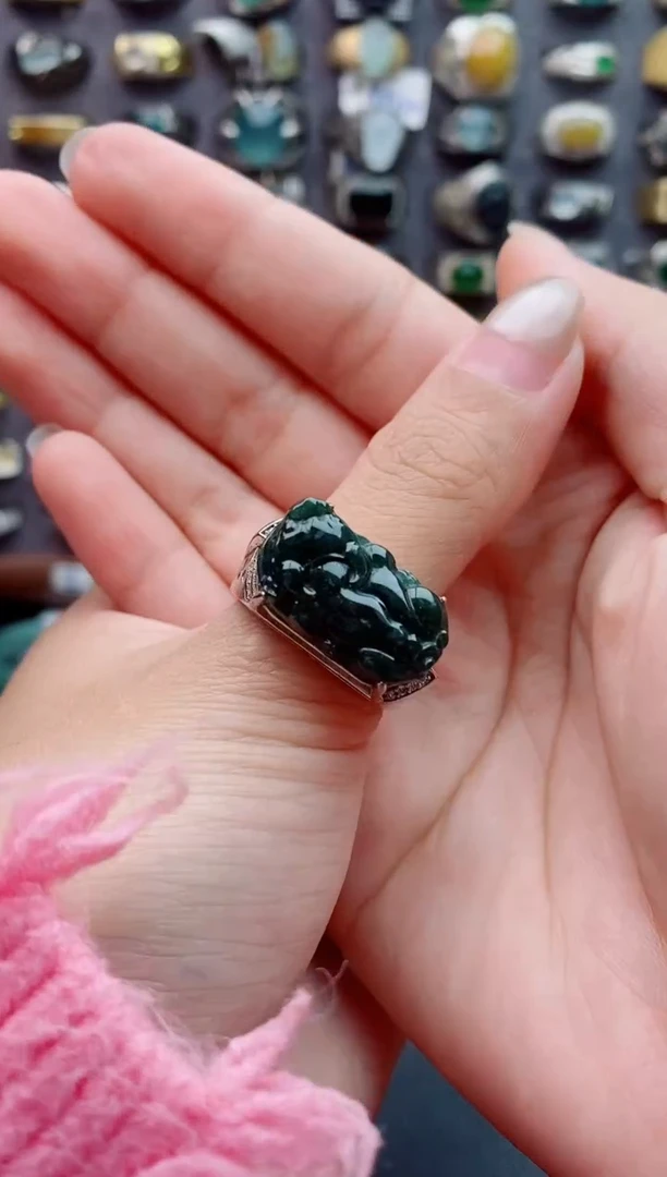 银S925镶嵌戒指翡翠小****务天然翡翠男戒