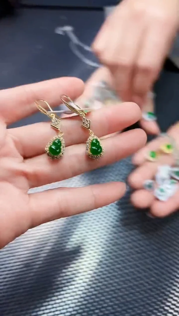 【闪购商品】翡翠耳饰未镶嵌111111111