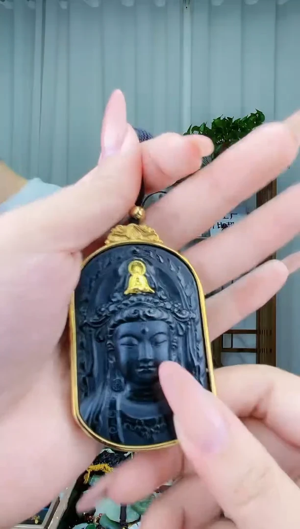 合金和田玉挂件拍一发一，多样性发货！