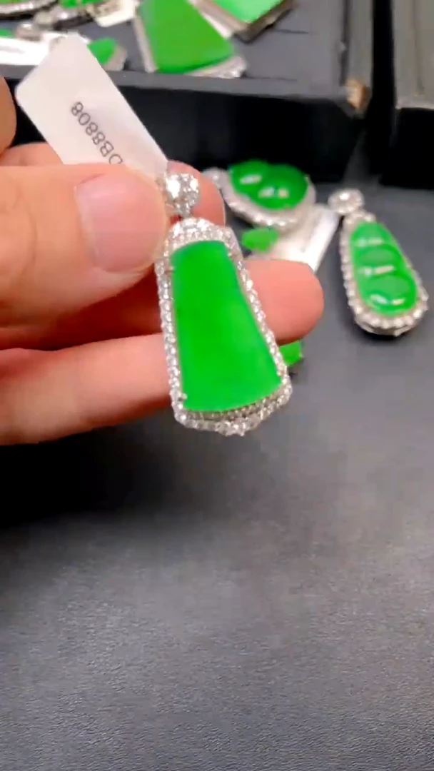 吊坠(不含链)银S925镶嵌翡翠DZ