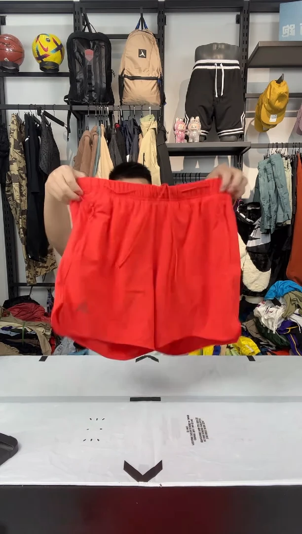 3164编码 瑕疵修复以直播间为准 尺码L