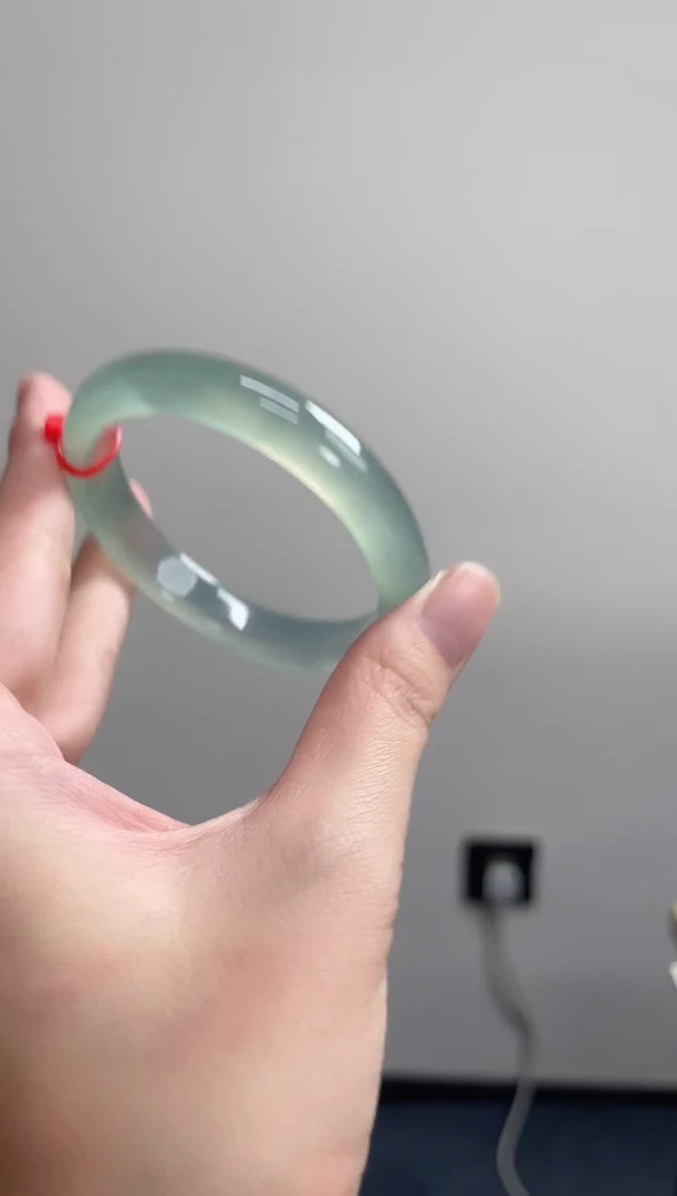 手镯玛瑙/玉髓未镶嵌55-56圈正圈