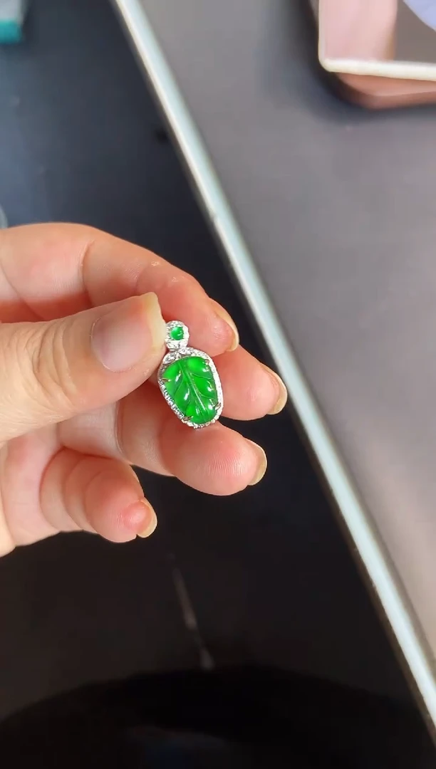 吊坠(不含链)银S925镶嵌翡翠1