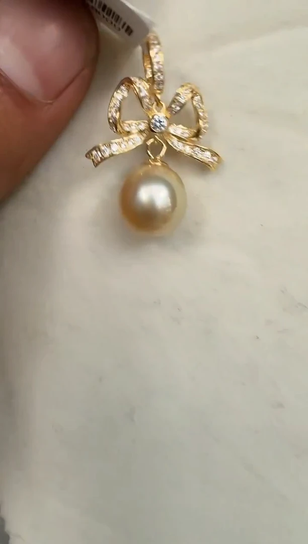 颈饰银S925镶嵌海水珍珠吊坠