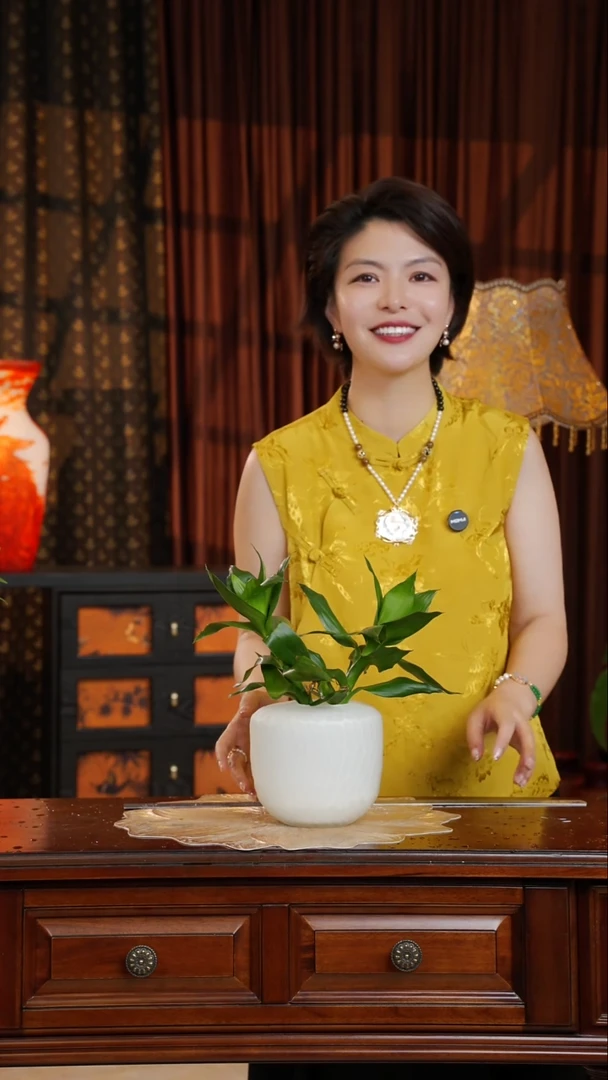 琉璃手工艺品磨刻