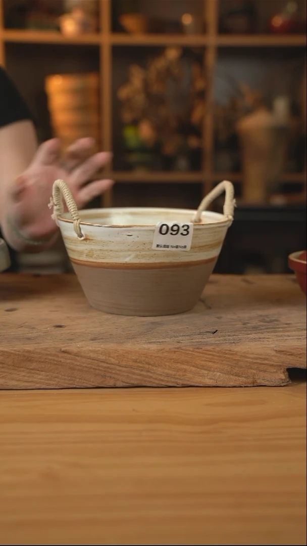 093微瑕绞纹系列的7.5英寸麻绳桶