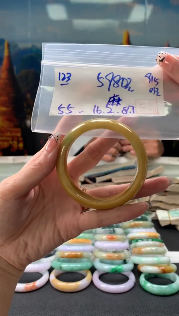 翡翠手镯未镶嵌翡翠手镯 下单联系小耳机#123