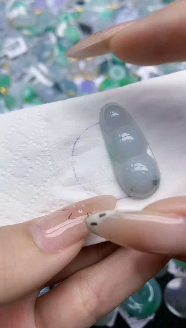 翡翠未镶嵌颈饰   天然翡翠A货