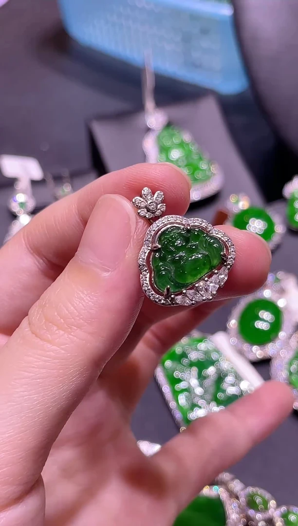 吊坠(不含链)未镶嵌翡翠天然A货翡翠