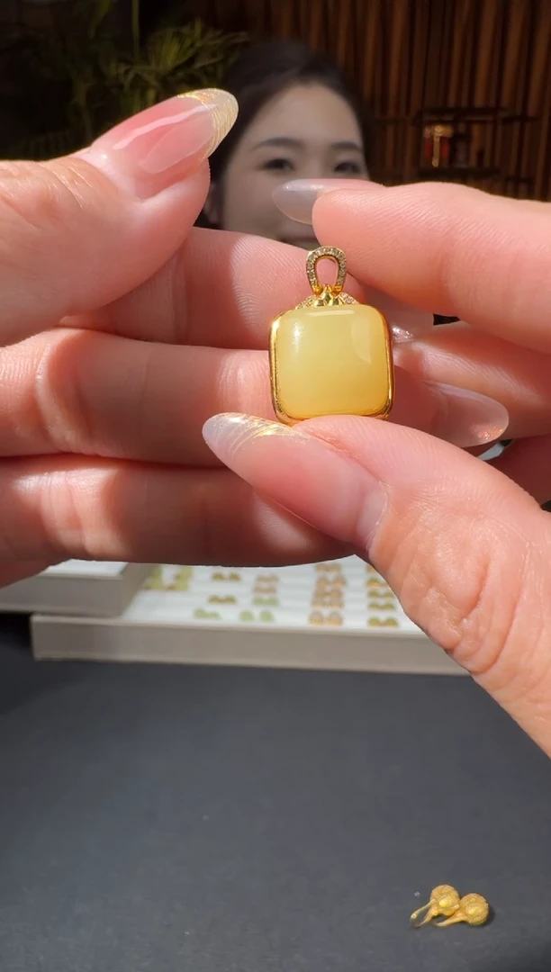 和田玉18K金镶嵌颈饰133冰冰6.8多样性拍一发一