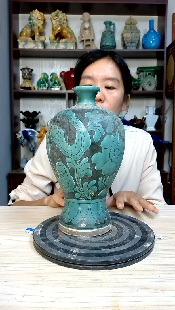 经典精美复古风格瓷器