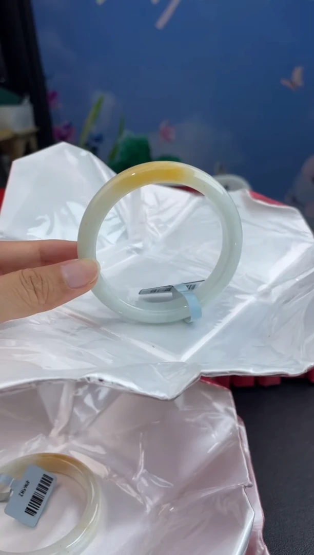 翡翠手镯未镶嵌2翡翠手镯