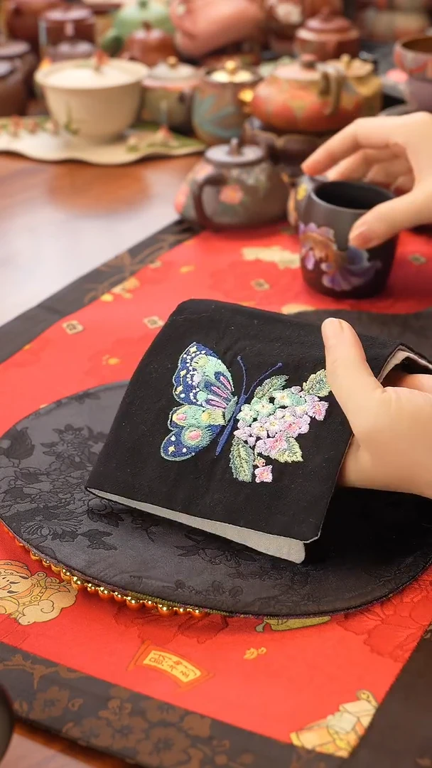 紫砂茶宠蝴蝶茶席