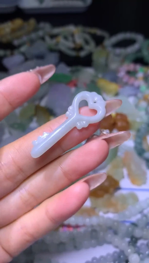 【闪购商品】翡翠颈饰未镶嵌MXX001618
