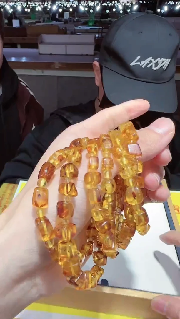 【闪购商品】琥珀裸石未镶嵌方糖手串-多样性只发一件