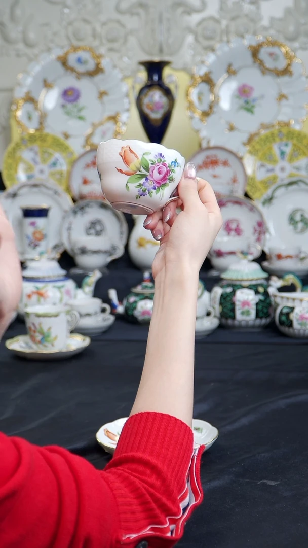 瓷婷婷中古器物如图所示17