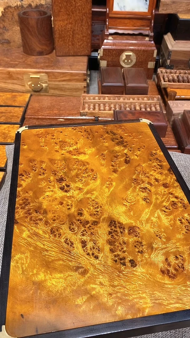 香樟木大茶盘一个