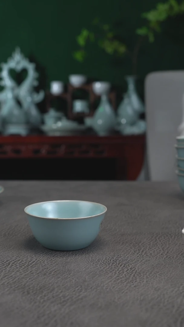 天蓝釉鸡缸杯不完美简包-二