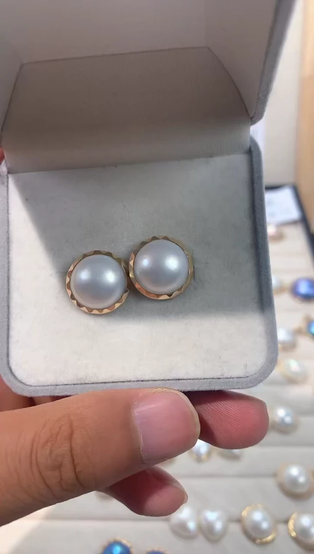 耳饰18K金镶嵌拼合珍珠（马贝珠）G****o15
