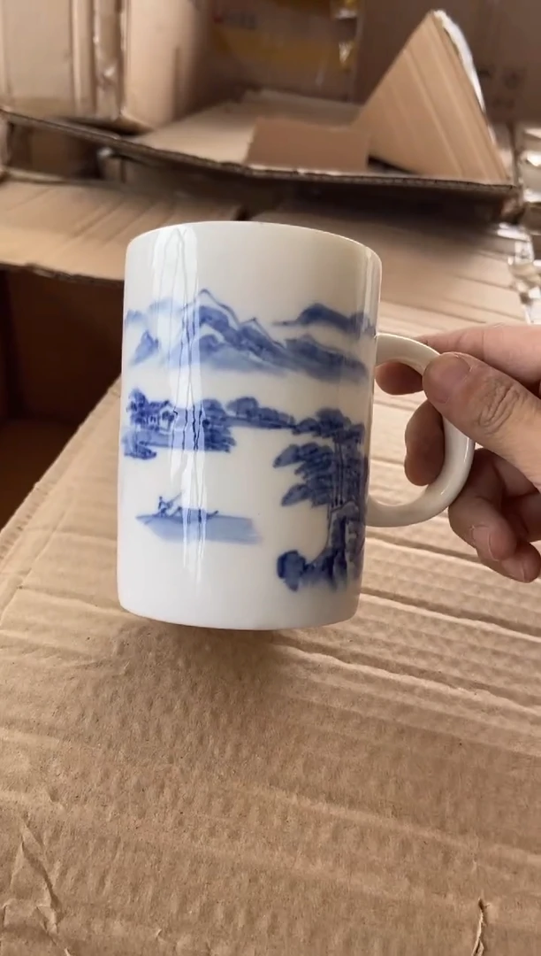 无运费险有瑕疵的摄影的产品有使用过的痕迹有点脏介意勿拍
