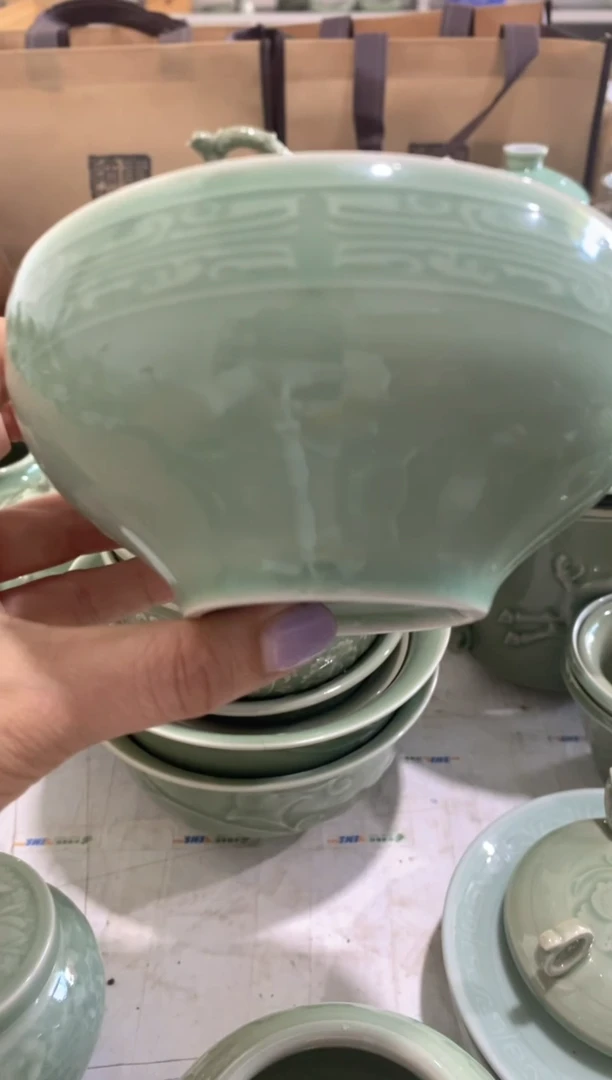 瓷片瑕疵处理 青铜碗 一个