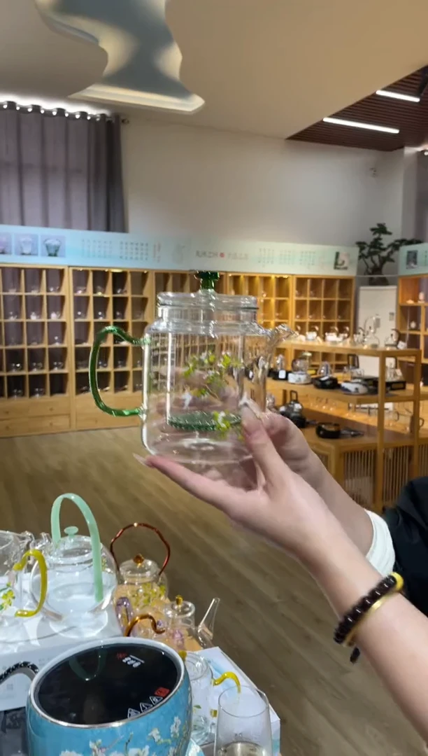手工艺品玻璃遇器大神奇壶绿把梨花白燕