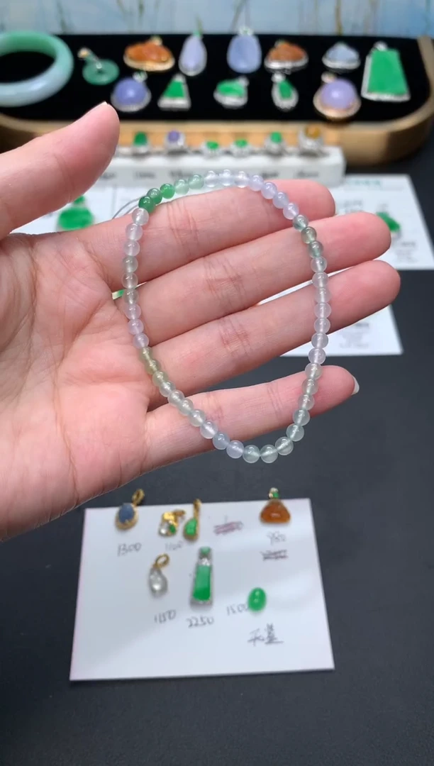 未镶嵌定制翡翠48小时鉴赏期 退货不扣服务费