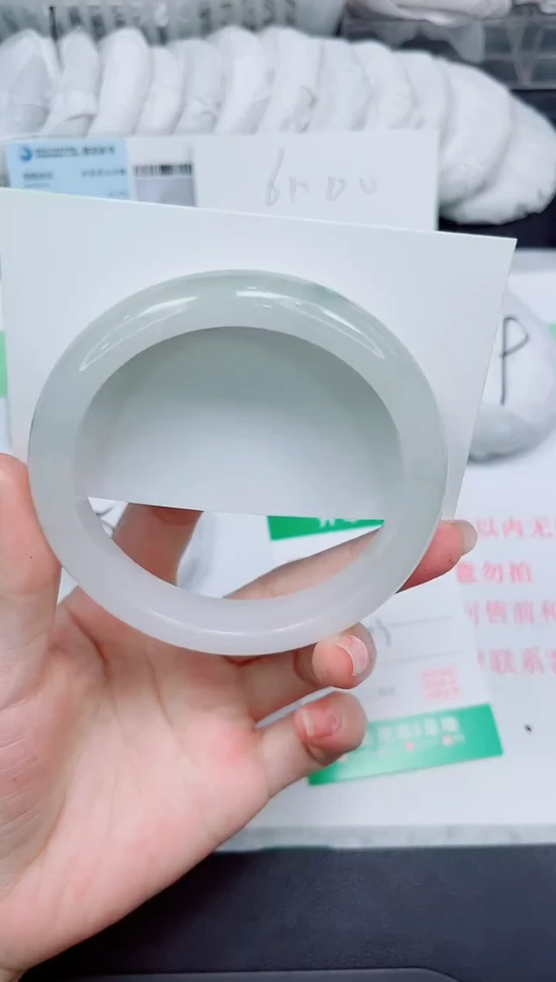 石英质玉手镯未镶嵌207-64