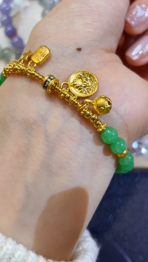 颈饰足金镶嵌翡翠团购69