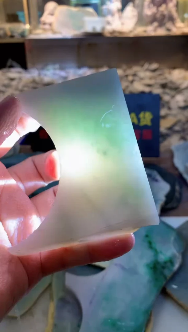 翡翠挂件未镶嵌0韩0翡翠珠宝545