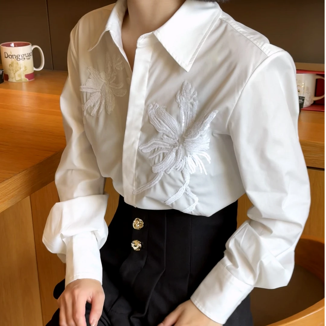 春季新款法式长袖重工钉珠刺绣设计师款轻奢小众通勤百搭白色衬衫