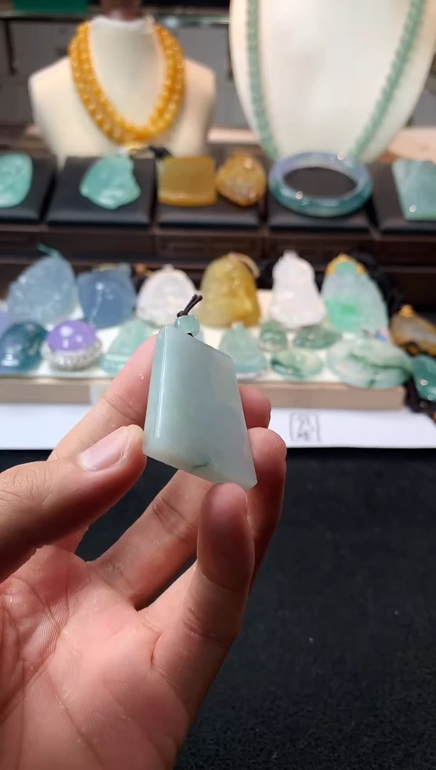 未镶嵌定制翡翠昆****司  S毛货不退不换